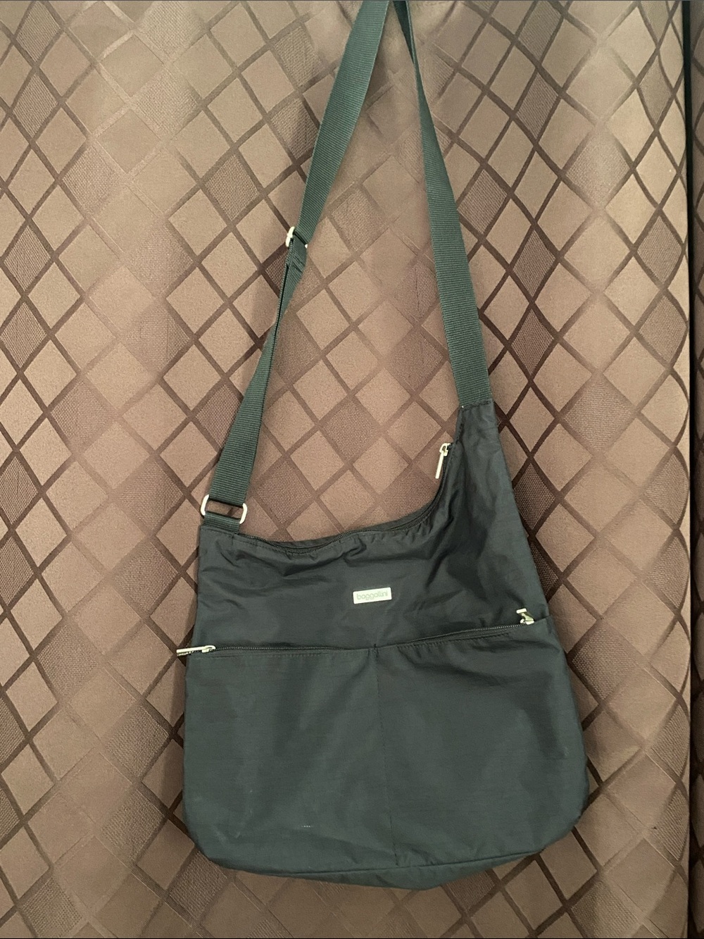 Baggallini Black Pocket Hobo Crossbody Shoulder Bag